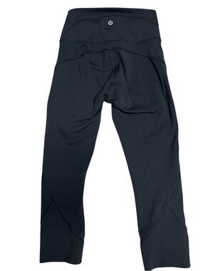 Lululemon groove leggings. Black
Size 4. 
Athletic. Workout. Gym.